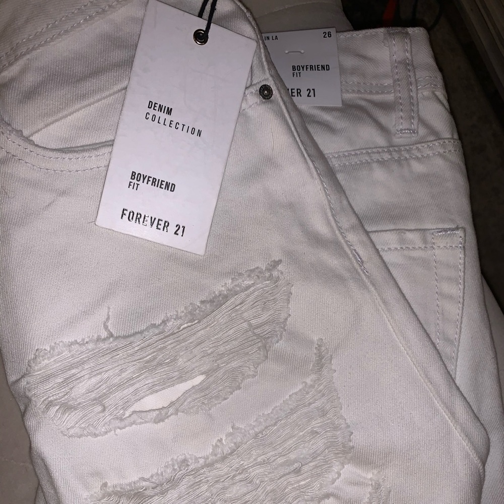 NWT Boyfriend cut demon / white ripped denim